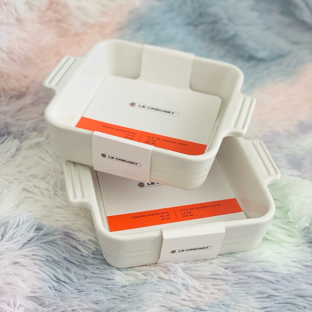 Le creuset square baker set of 2